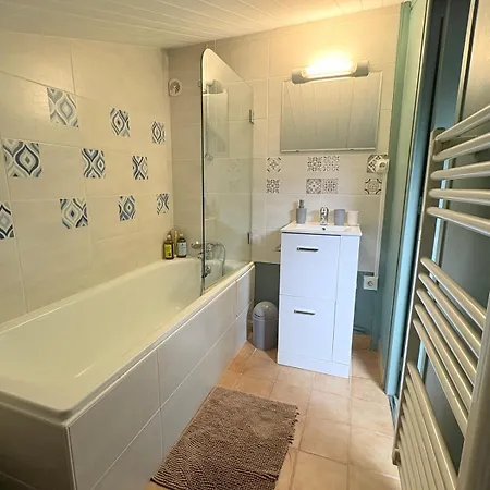 Апартаменты Vue, Charme, Calme Duplex Cosy A 10 Min De Lyon Сен-Сир-О-Мон-д'Ор
